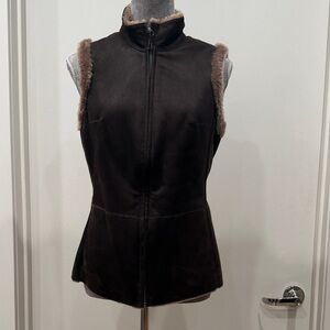 Women’s Dark Brown Shearling-Trim Zip Vest